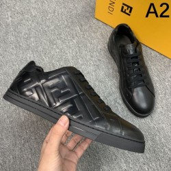 FENDI フェンデイ 2025SS 新作限定 早い者勝ち メンズ用 カジュアルシューズ