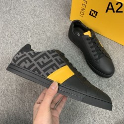 FENDI フェンデイ 2025SS 新作いきなり値下げ！ メンズ用 カジュアルシューズ