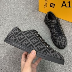 FENDI フェンデイ 2025SS 人気爆だんな売れ筋！ メンズ用 カジュアルシューズ