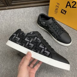 FENDI フェンデイ 2025SS 着まわし抜群カラー メンズ用 カジュアルシューズ