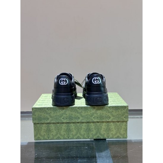 GUCCI グッチ 2025SS 圧倒的人気アイテム メンズ用 カジュアルシューズ GUCCI グッチ 2025SS 圧倒的人気アイテム メンズ用 カジュアルシューズ