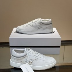 GIVENCHY ジバンシィ 2025SS デイリー使いに最適 メンズ用 カジュアルシューズ