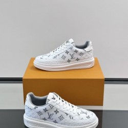 LOUIS VUITTON ルイヴィトン 2025SS 抜群な通気性 メンズ用 カジュアルシューズ