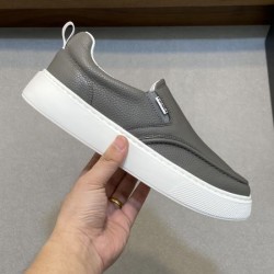 PRADA プラダ 2025SS セール価格でお得新作 メンズ用 カジュアルシューズ