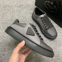 PRADA プラダ 2025SS 新作いきなり値下げ！ メンズ用 カジュアルシューズ