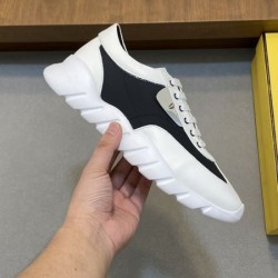 FENDI フェンデイ 2025SS おしゃれに着こなせる メンズ用 スニーカー