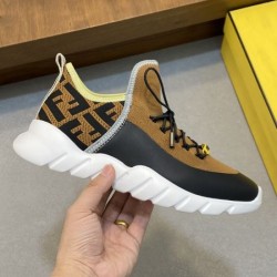 FENDI フェンデイ 2025SS 毎シーズン人気が高い メンズ用 スニーカー