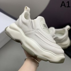 GIVENCHY ジバンシィ 2025SS お気に入りのデザイン メンズ用 スニーカー