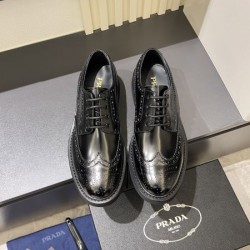 PRADA プラダ 2025SS 今の季節におすすめ メンズ用 ビジネスシューズ