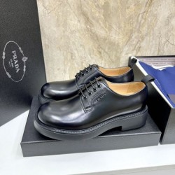PRADA プラダ 2025SS 大人の色気を印象に メンズ用 ビジネスシューズ