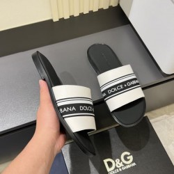 DOLCE＆GABBANA ドルチェ＆ガッバーナ 2025SS 個性を表現する メンズ用 サンダル