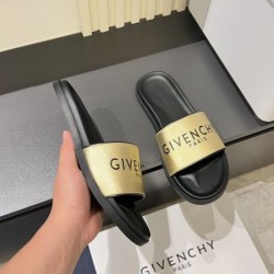 GIVENCHY ジバンシィ 2025SS 日本でも大人気のモデル メンズ用 サンダル