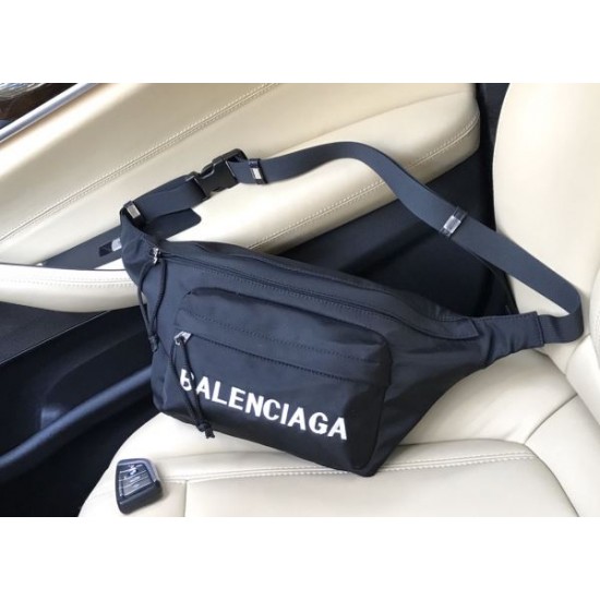2025SS 新作ウエストバッグ BALENCIAGA バレンシアガ 高級感あふれる注目モデル