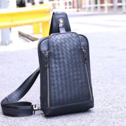 2025SS 新作チェストバッグ BOTTEGA VENETA ボッテガヴェネタ 格上げスタイル必須アイテム