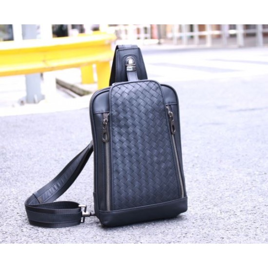 2025SS 新作チェストバッグ BOTTEGA VENETA ボッテガヴェネタ 格上げスタイル必須アイテム