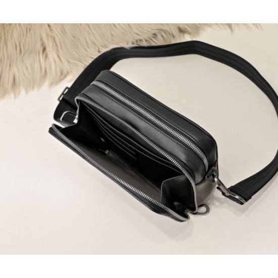 2025SS トレンドショルダーバッグ BOTTEGA VENETA ボッテガヴェネタ 今季注目デザイン