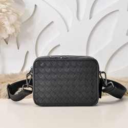 2025SS プレゼント最適ショルダーバッグ BOTTEGA VENETA ボッテガヴェネタ ギフトにも人気