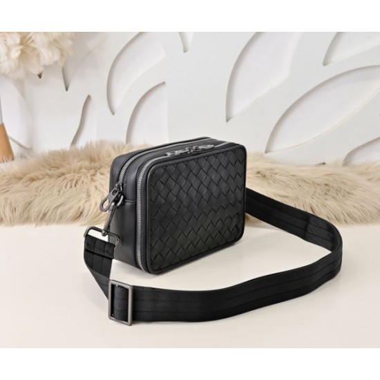 2025SS プレゼント最適ショルダーバッグ BOTTEGA VENETA ボッテガヴェネタ ギフトにも人気