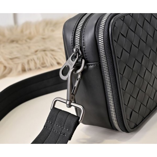 2025SS プレゼント最適ショルダーバッグ BOTTEGA VENETA ボッテガヴェネタ ギフトにも人気