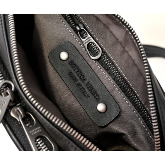 2025SS プレゼント最適ショルダーバッグ BOTTEGA VENETA ボッテガヴェネタ ギフトにも人気