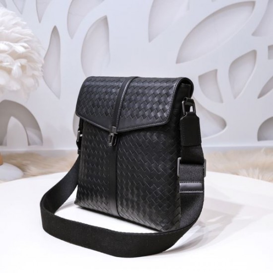 2025SS ショルダーバッグ BOTTEGA VENETA ボッテガヴェネタ プレゼントに選ばれる定番