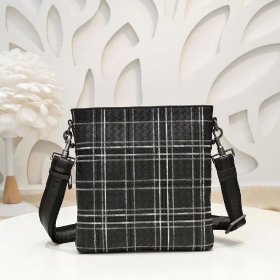 2025SS 上品ショルダーバッグ BOTTEGA VENETA ボッテガヴェネタ 大人女性にぴったり