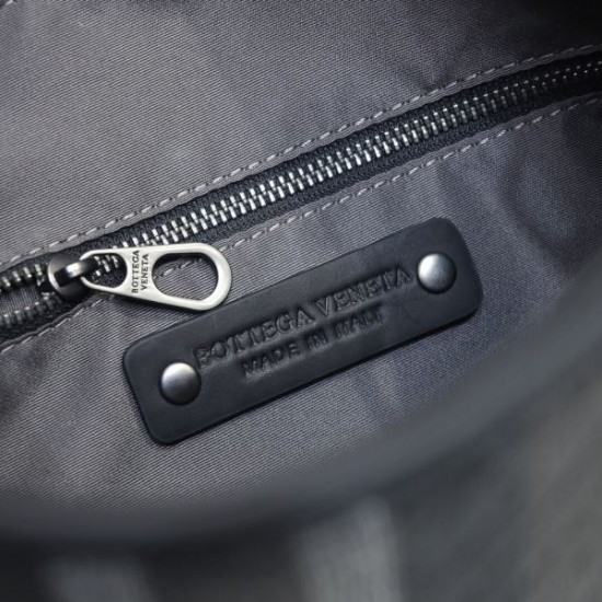 2025SS 日本未入荷ショルダーバッグ BOTTEGA VENETA ボッテガヴェネタ 限定レアモデル