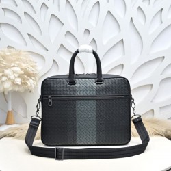 2025SS トレンド最前線ブリーフケース BOTTEGA VENETA ボッテガヴェネタ ビジネスで差をつける