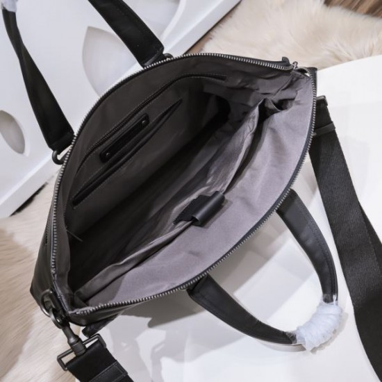 2025SS 最新ブリーフケース BOTTEGA VENETA ボッテガヴェネタ 今年はこれで決まり