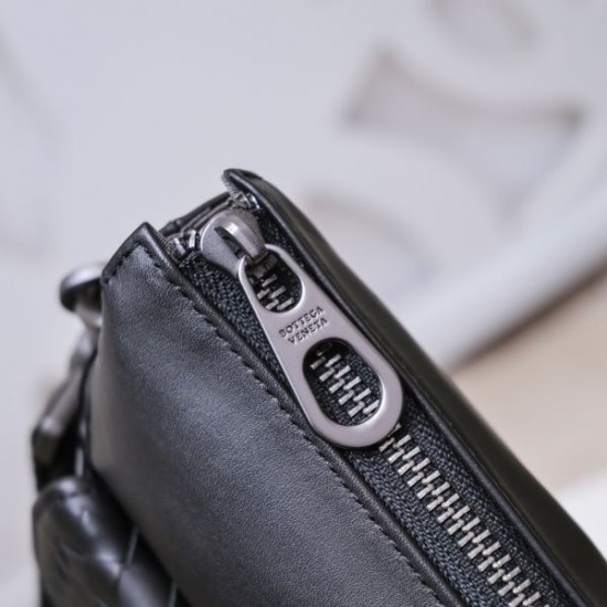 2025SS 最新ブリーフケース BOTTEGA VENETA ボッテガヴェネタ 今年はこれで決まり