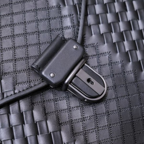 2025SS 支持率急上昇ブリーフケース BOTTEGA VENETA ボッテガヴェネタ ビジネスエリートに人気