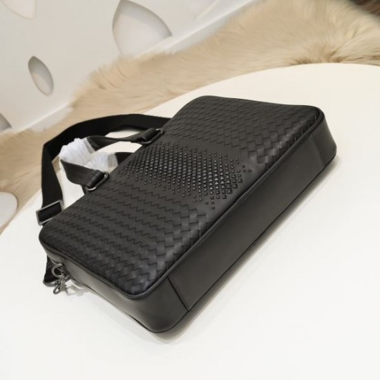 2025SS 現地価格セール ブリーフケース BOTTEGA VENETA ボッテガヴェネタ お得にGET