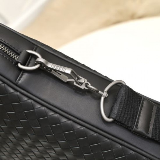2025SS 現地価格セール ブリーフケース BOTTEGA VENETA ボッテガヴェネタ お得にGET