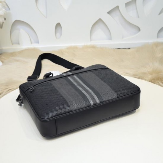 2025SS 限定デザイン復刻 ブリーフケース BOTTEGA VENETA ブランドコピー N級品
