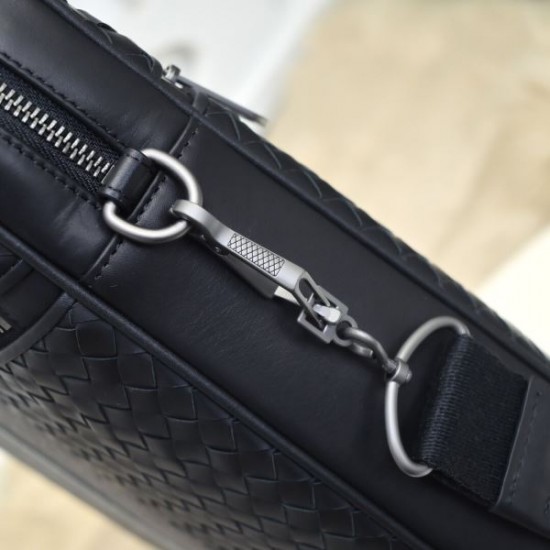 2025SS 限定デザイン復刻 ブリーフケース BOTTEGA VENETA ブランドコピー N級品