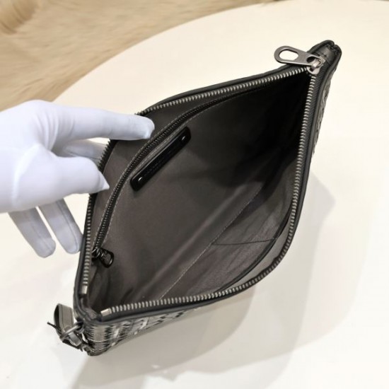 2025SS 絶対欲しい復刻 クラッチバッグ BOTTEGA VENETA 最新再現モデル