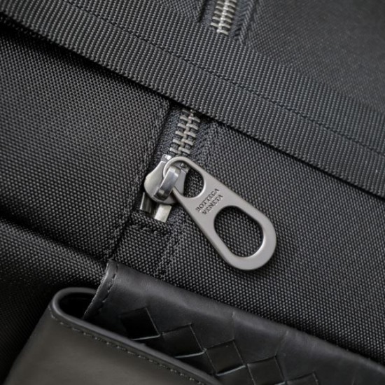 2025SS 最安値挑戦復刻 バックパック BOTTEGA VENETA ブランドコピー
