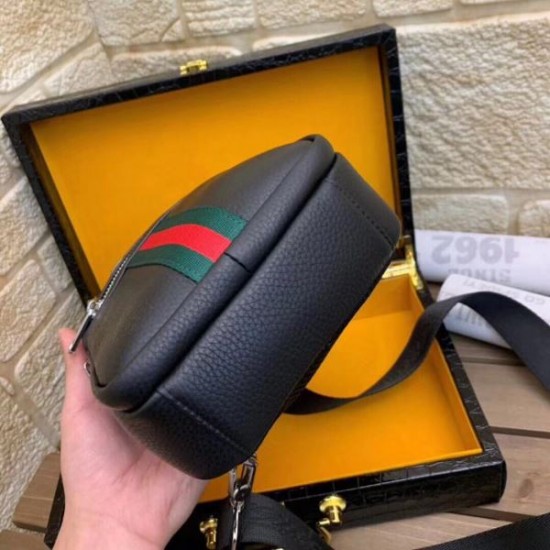 2025SS 人気チェストバッグ GUCCI グッチ ロゴが映えるラグジュアリー感