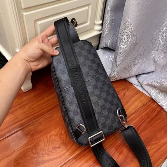 2025SS 新作チェストバッグ LOUIS VUITTON ルイヴィトン お洒落上級者注目アイテム