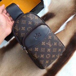 2025SS 新作チェストバッグ LOUIS VUITTON ルイヴィトン シックカラーで魅せる