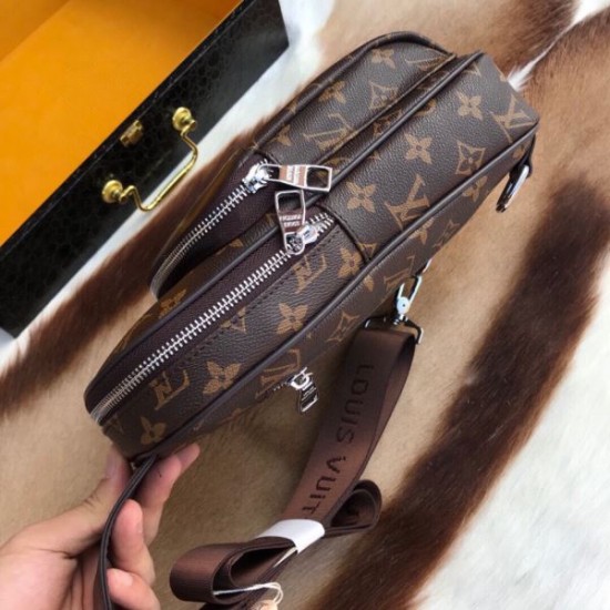 2025SS 新作チェストバッグ LOUIS VUITTON ルイヴィトン シックカラーで魅せる