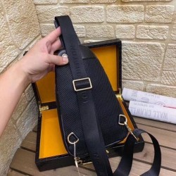 2025SS チェストバッグ LOUIS VUITTON ルイヴィトン セール注目おすすめバッグ