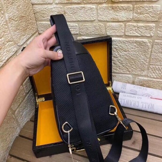 2025SS チェストバッグ LOUIS VUITTON ルイヴィトン セール注目おすすめバッグ