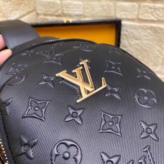 2025SS チェストバッグ LOUIS VUITTON ルイヴィトン セール注目おすすめバッグ