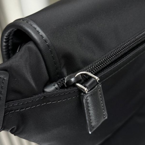 2025SS ウエストバッグ PRADA プラダ 快適さと高級感を兼ね備えた一品