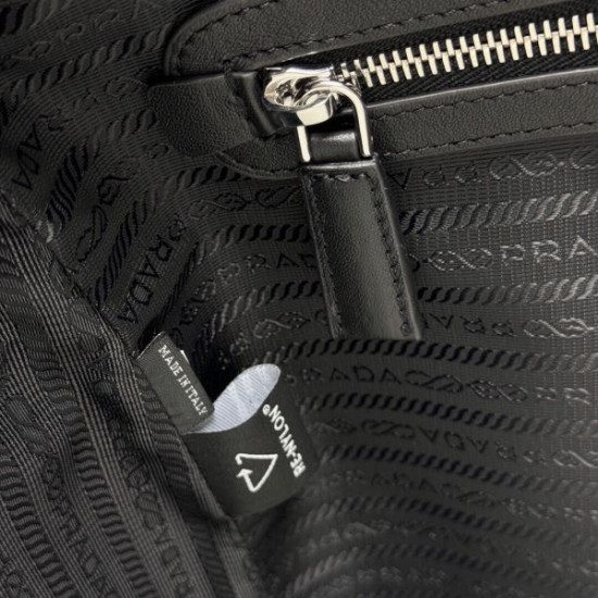 2025SS 新作ショルダーバッグ PRADA プラダ 今年らしい洗練デザインが魅力