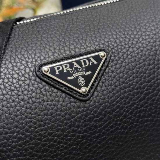 2025SS 新作ショルダーバッグ PRADA プラダ 今年らしい洗練デザインが魅力