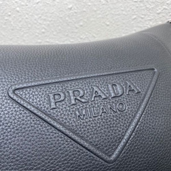 2025SS ファッション感漂うショルダーバッグ PRADA プラダ 今季らしさ全開アイテム