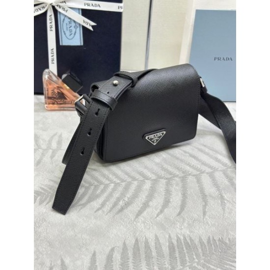 2025SS 定番人気ショルダーバッグ PRADA プラダ 長く使える高評価アイテム