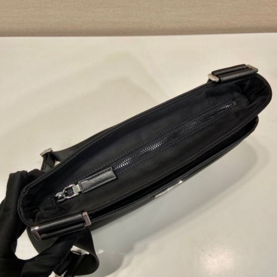 2025SS 美ラインショルダーバッグ PRADA プラダ 今期売れている注目モデル